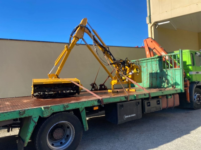 Desbrozadora de brazo Mcconnel MAG 450