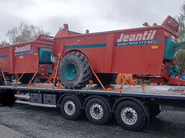 Remolques esparcidores Jeantil